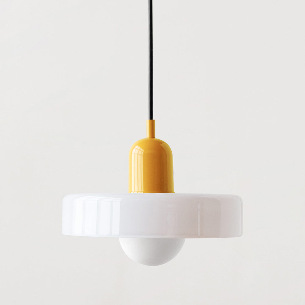 Pendelleuchte mit Glasschirm