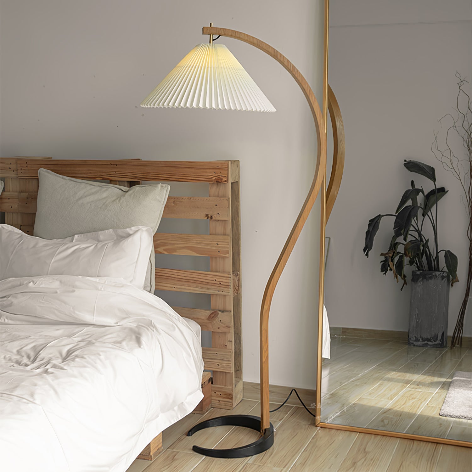 Caprani Stehlampe | Elegant