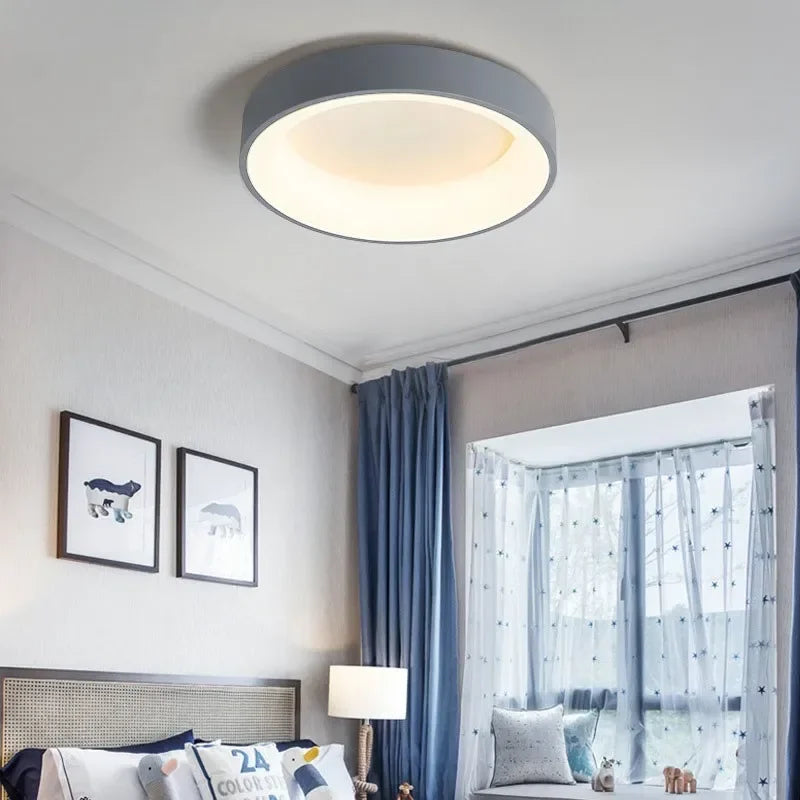 Deckenleuchte mit rundem Schirm aus Metall und Acryl | LED