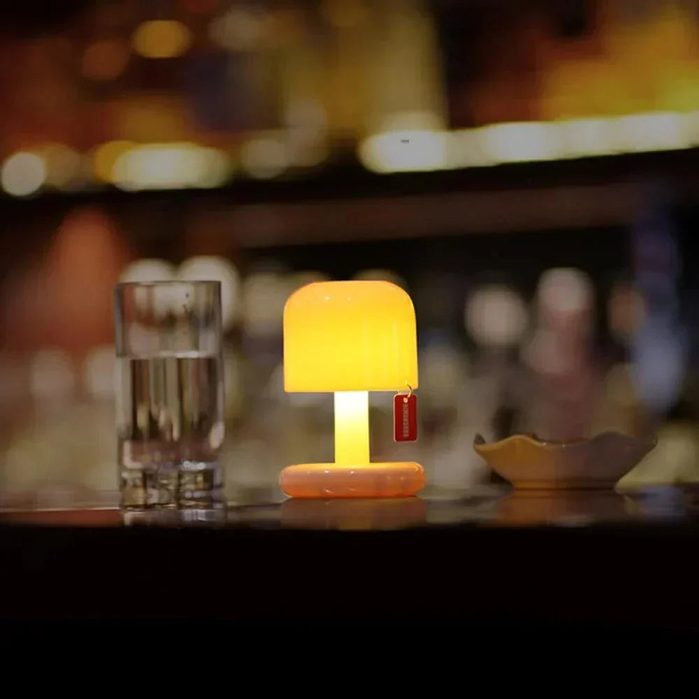 Pilzförmige kabellose Tischlampe