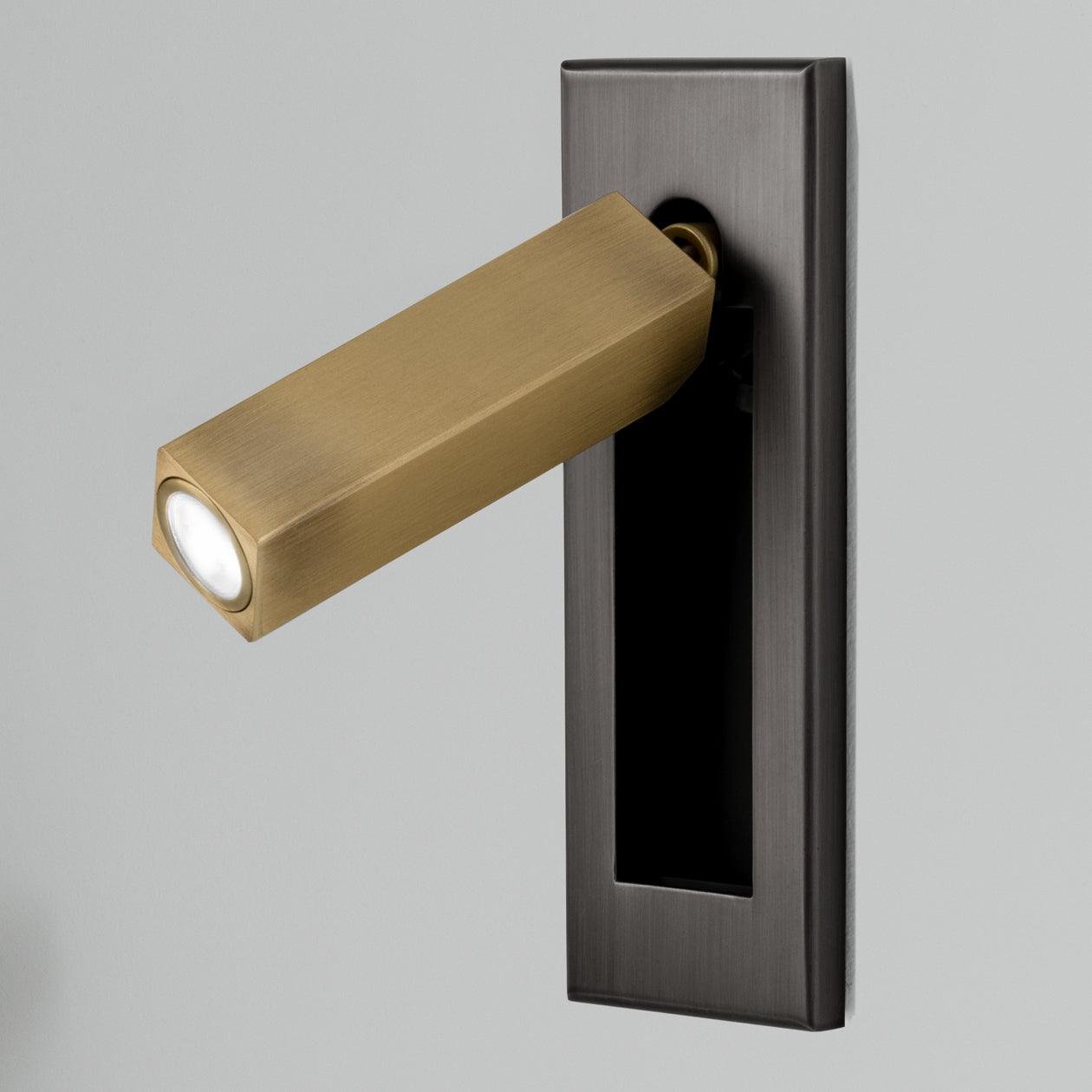 Wandmontierte Nachttischleuchte mit integrierter LED