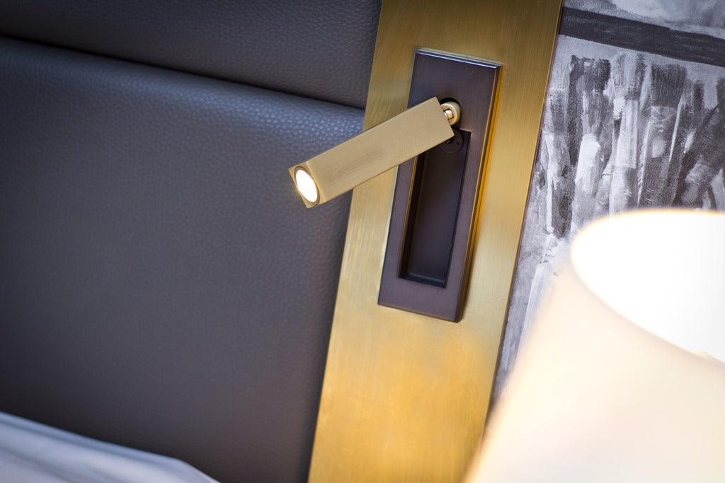 Wandmontierte Nachttischleuchte mit integrierter LED
