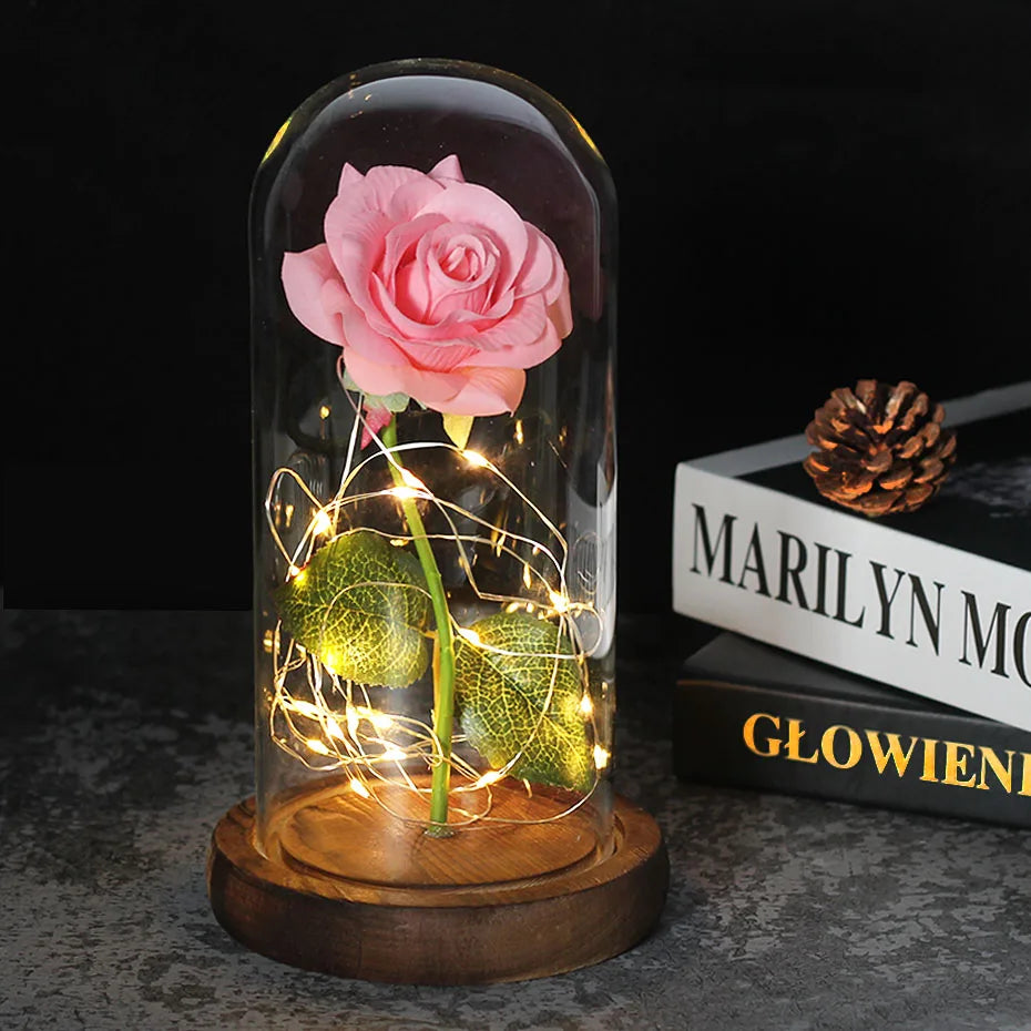 Tischlampe mit konservierter Rosenfigur