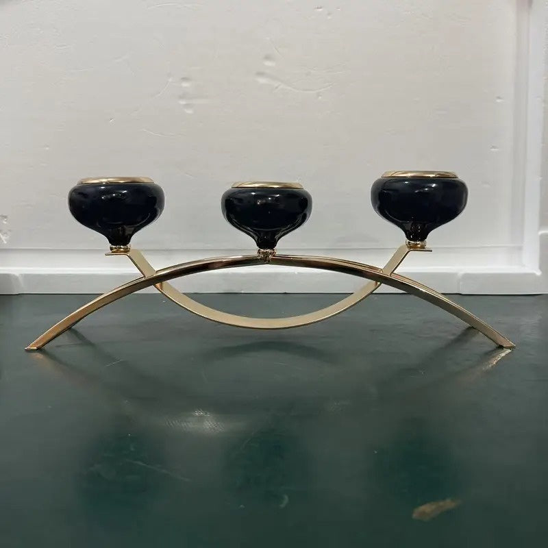 Kerzenhalter mit Gebogener Basis