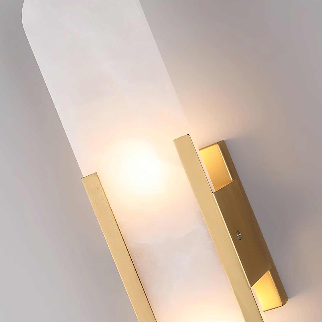 Wandleuchte mit Alabastermuster