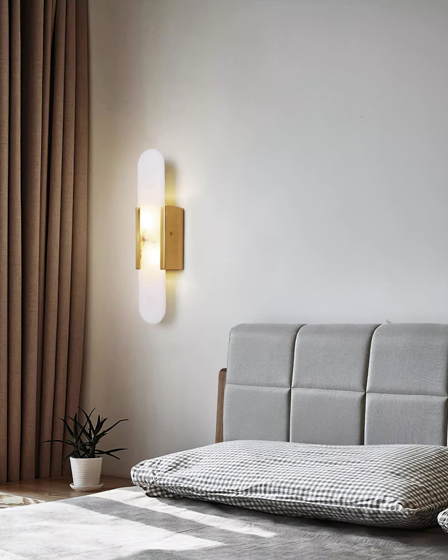 Wandleuchte mit Alabastermuster