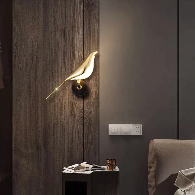 Goldene Vogelförmige Wandlampe