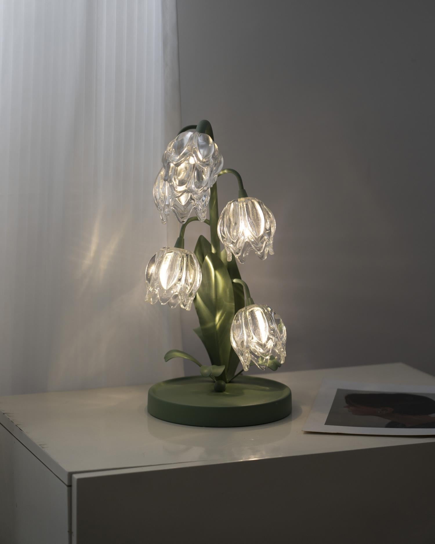 Blühende Blumen Tischlampe