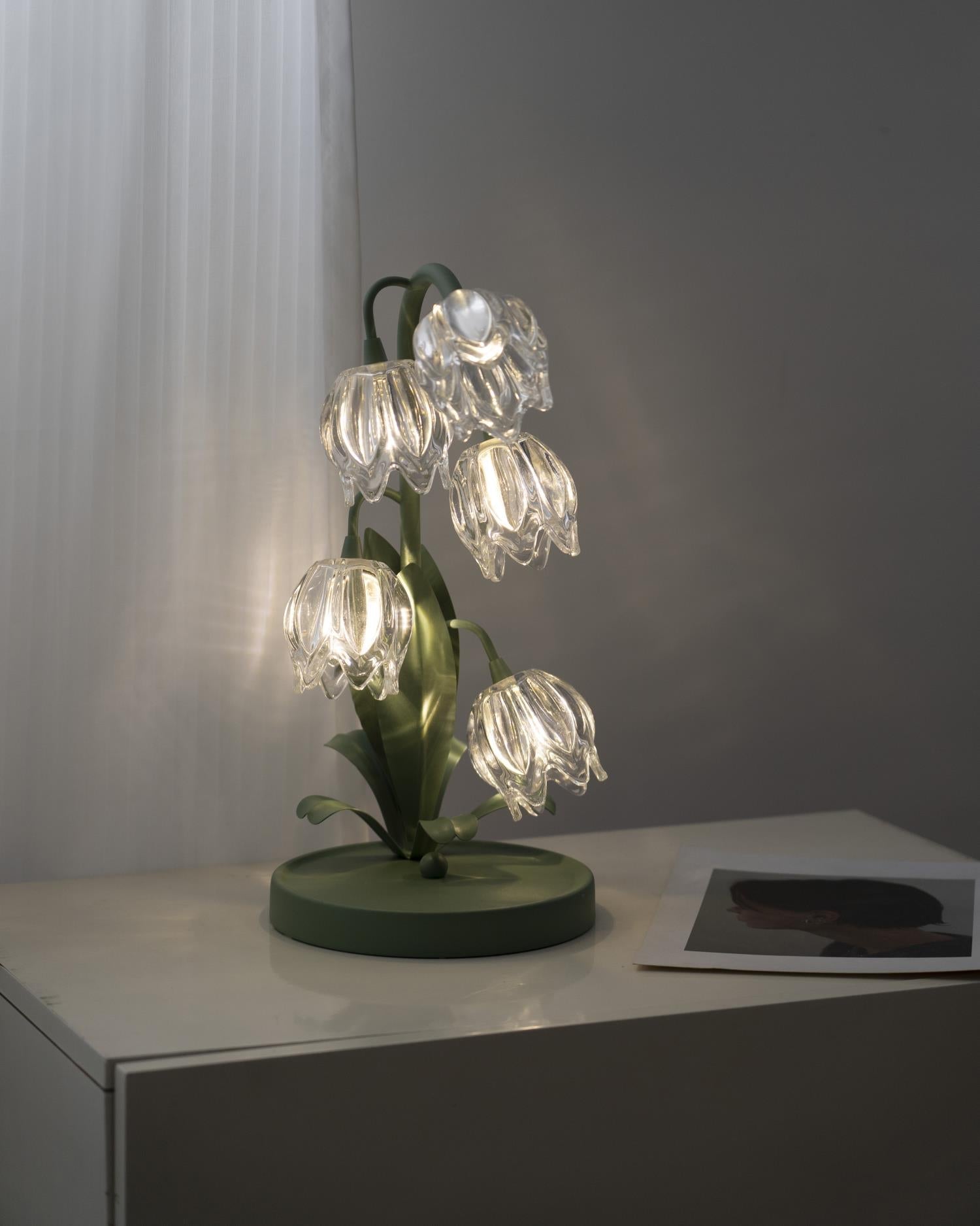 Blühende Blumen Tischlampe