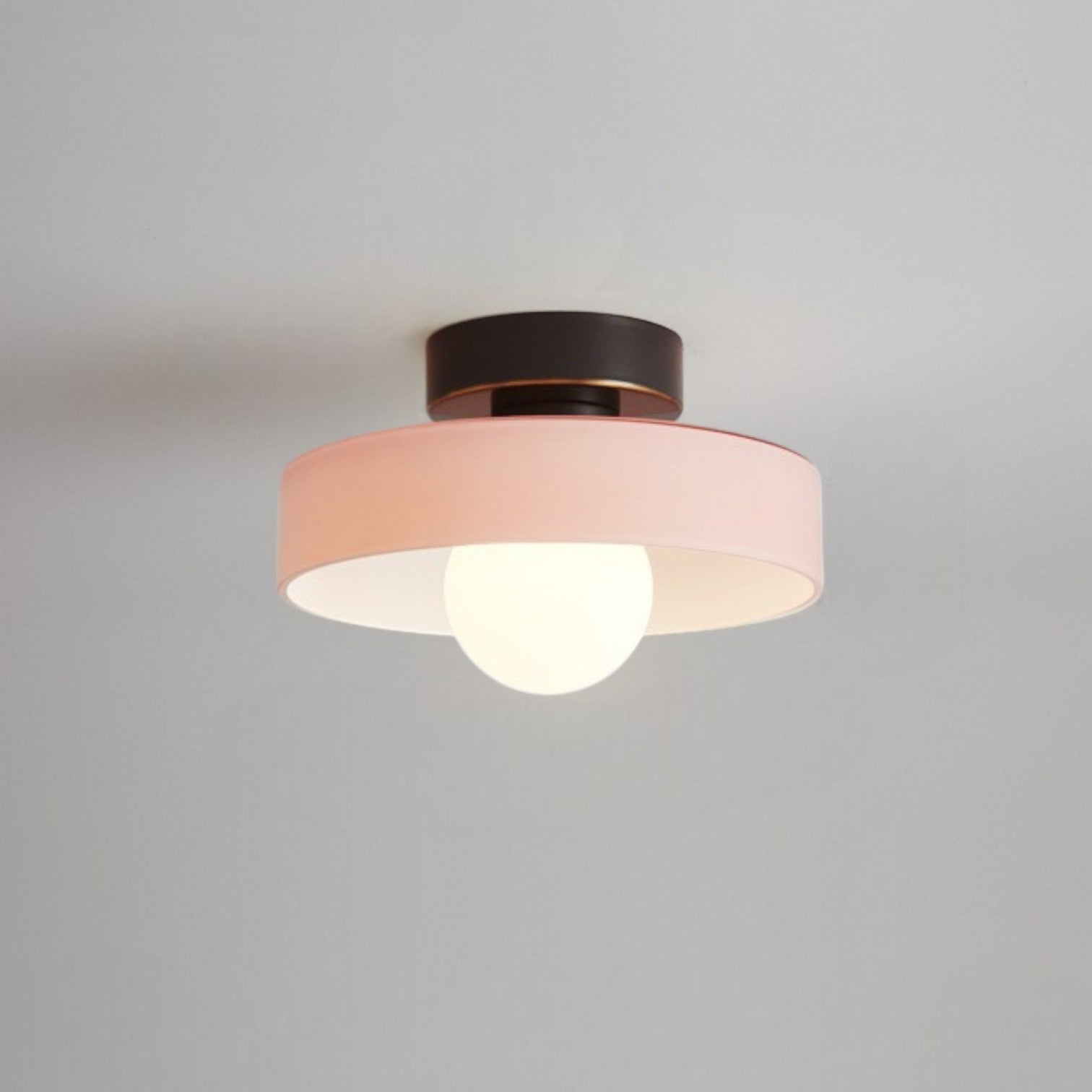Deckenlampen mit Glasschirmen