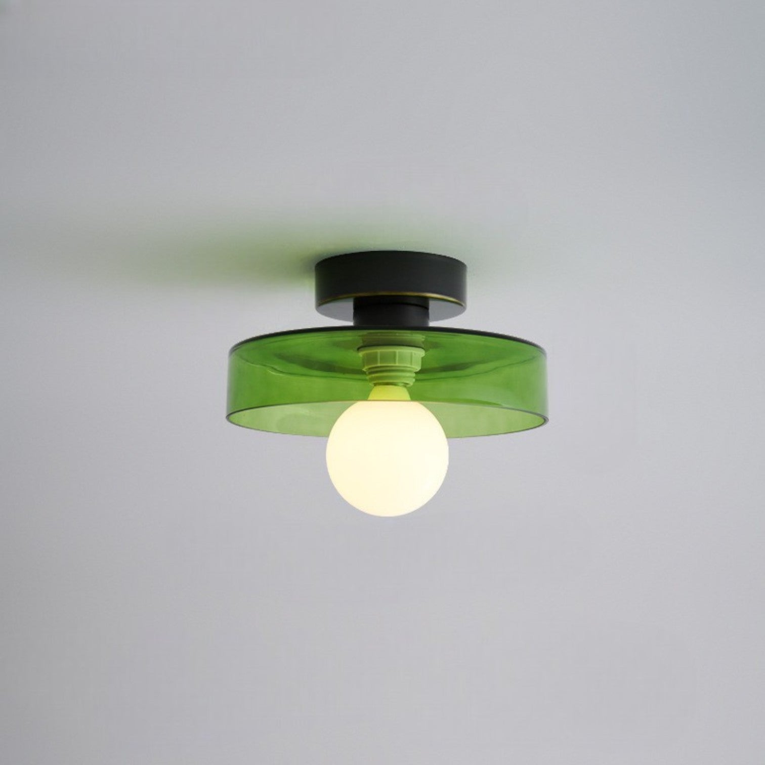 Deckenlampen mit Glasschirmen
