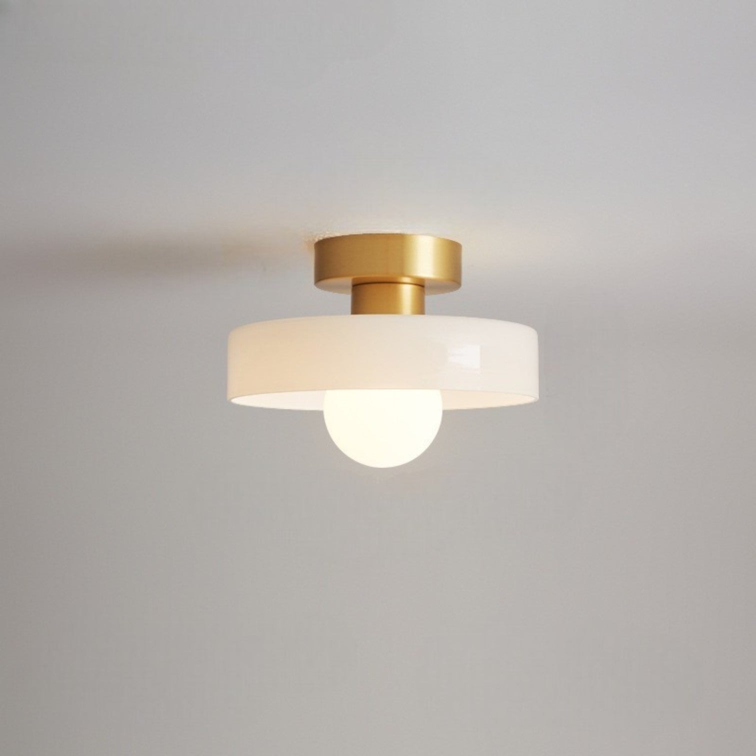 Deckenlampen mit Glasschirmen