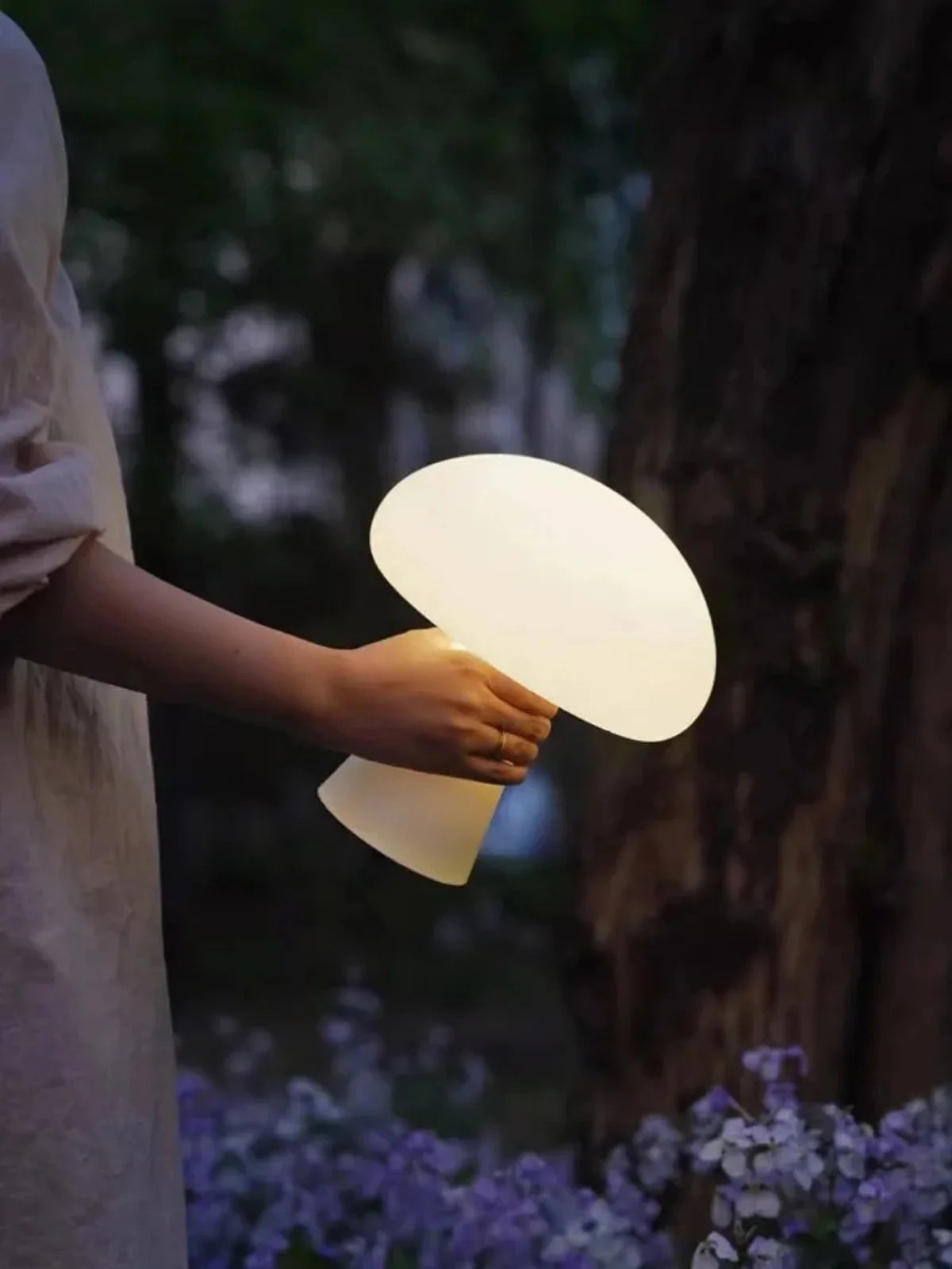 Pilzförmige Tischlampe