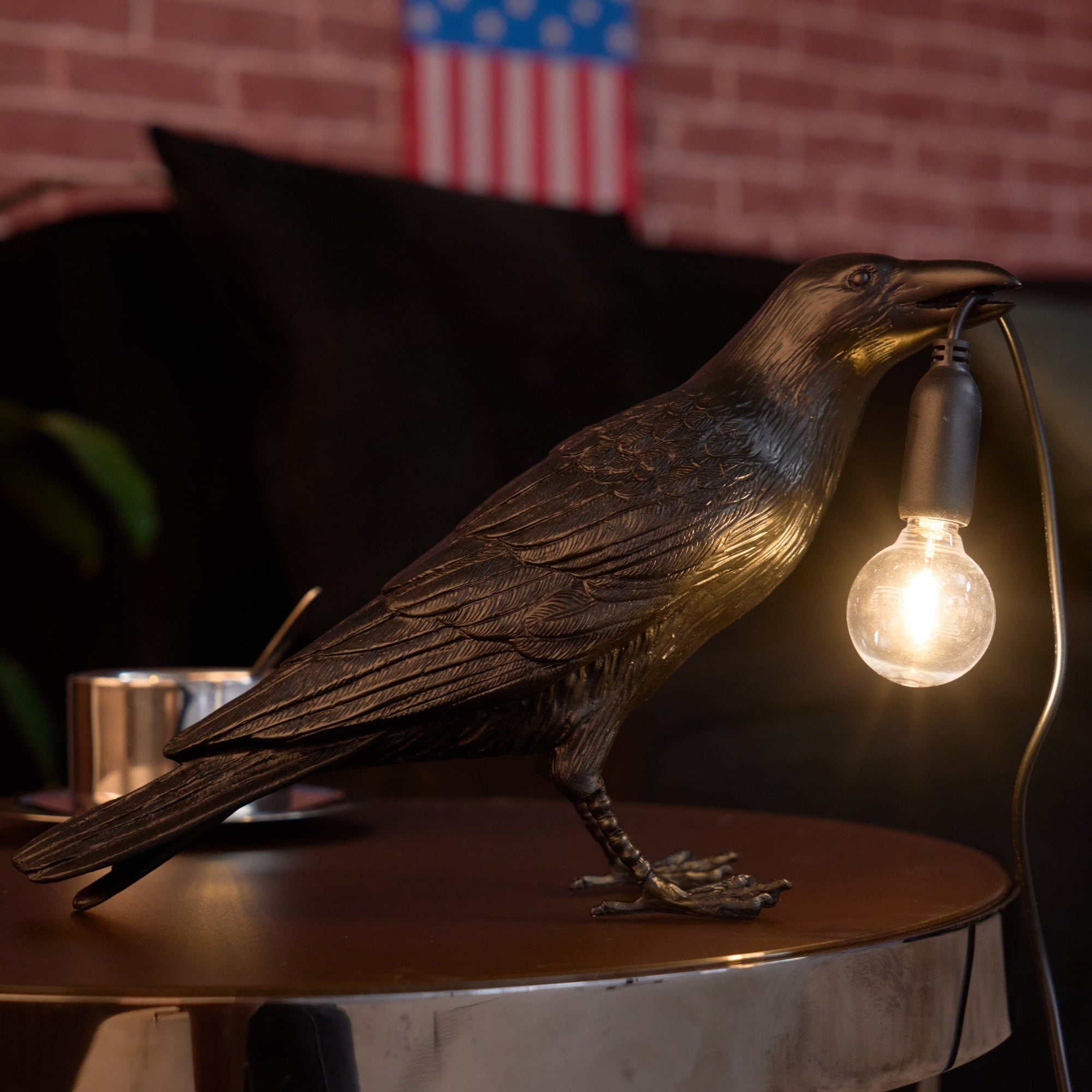 Mitternachtskrähe Lampe | Skulpturaler Akzent