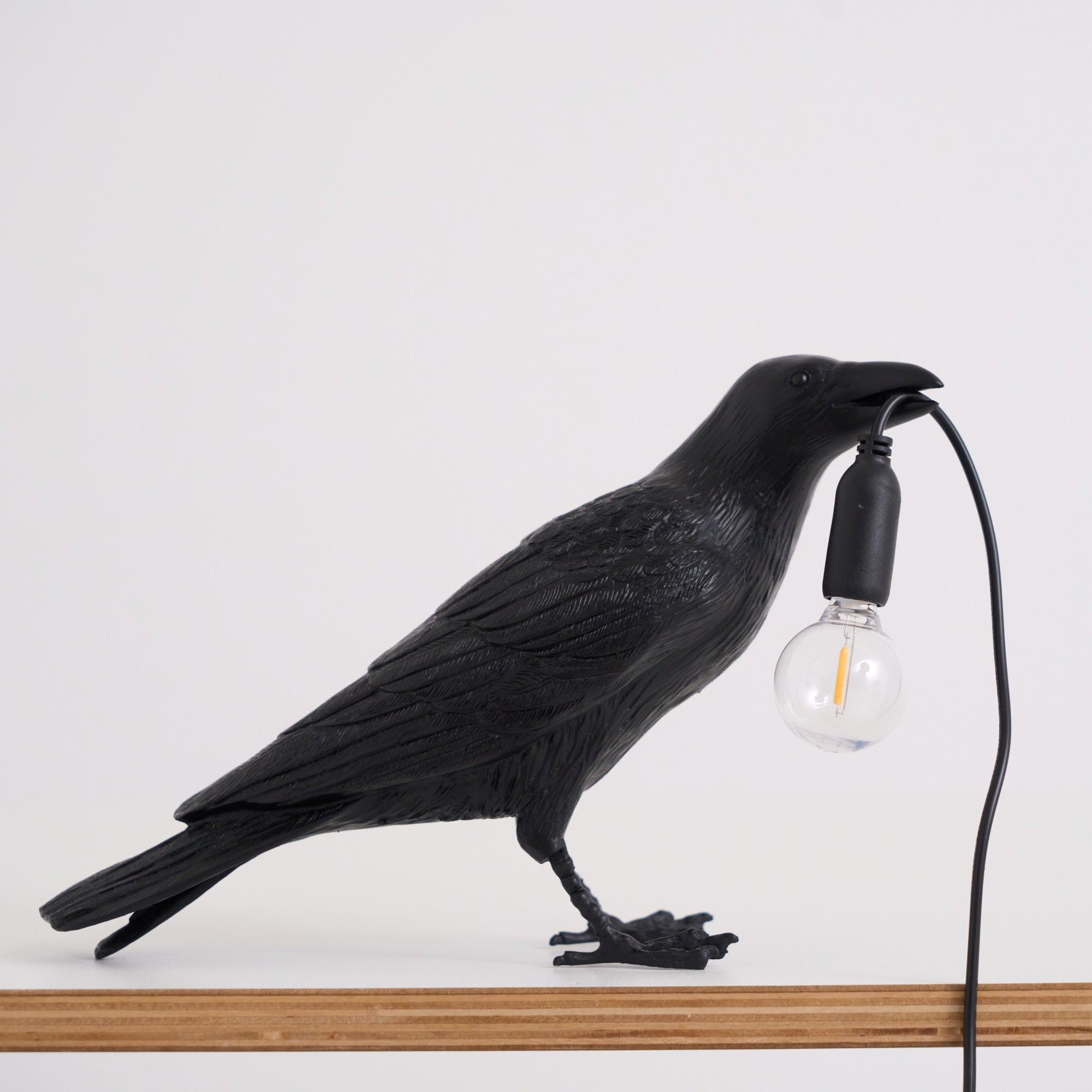 Mitternachtskrähe Lampe | Skulpturaler Akzent