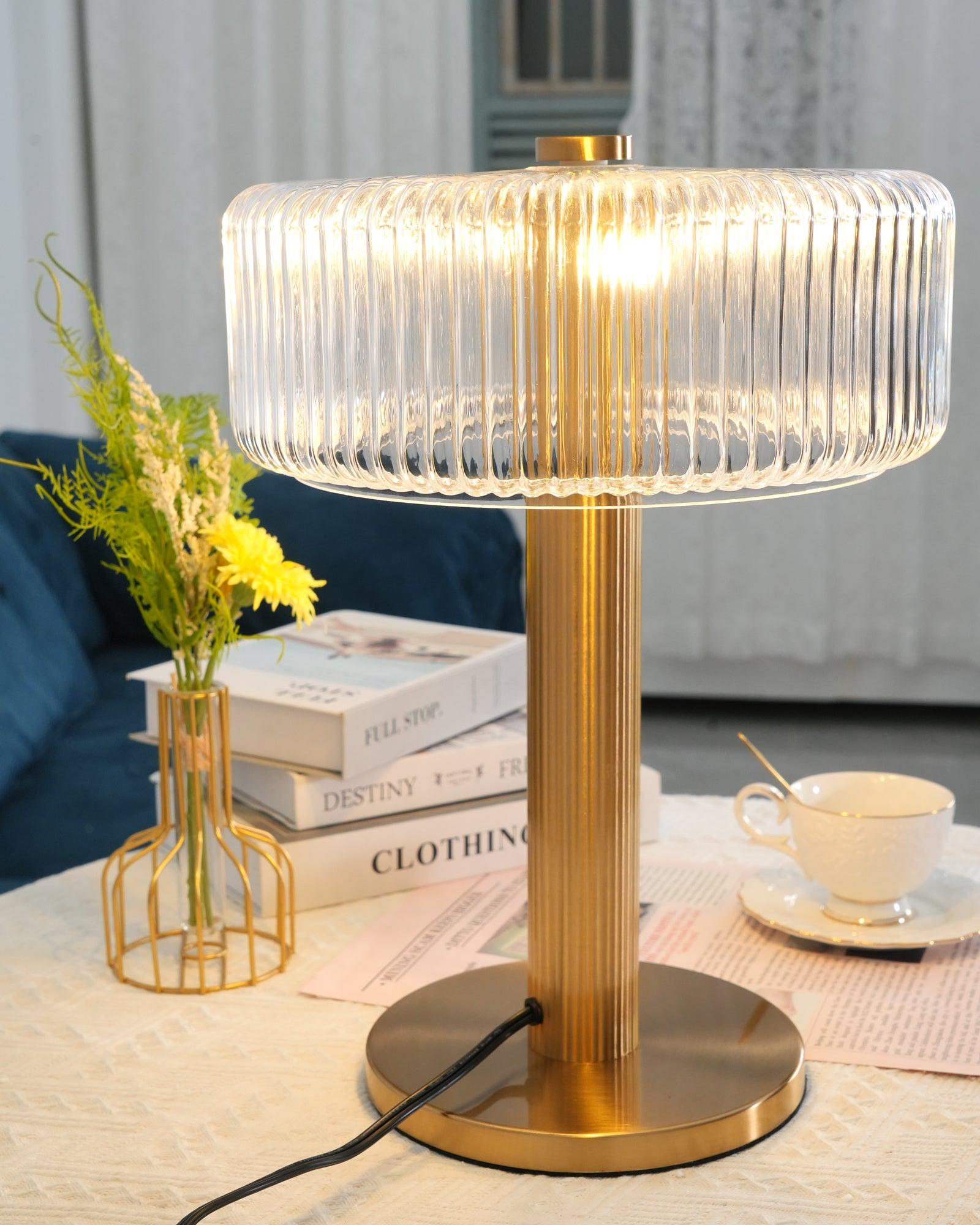 Rippenglas Karussell Tischlampe