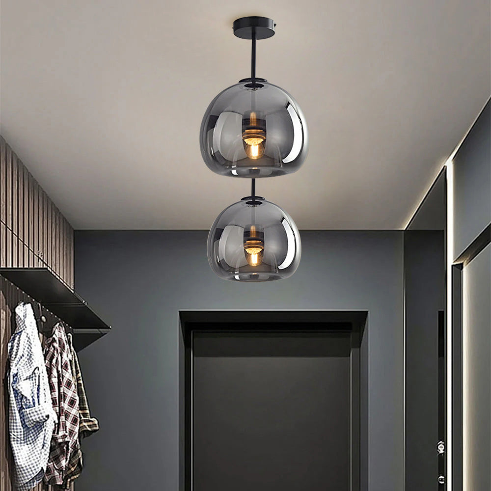 Pendelleuchte mit Glasschirm