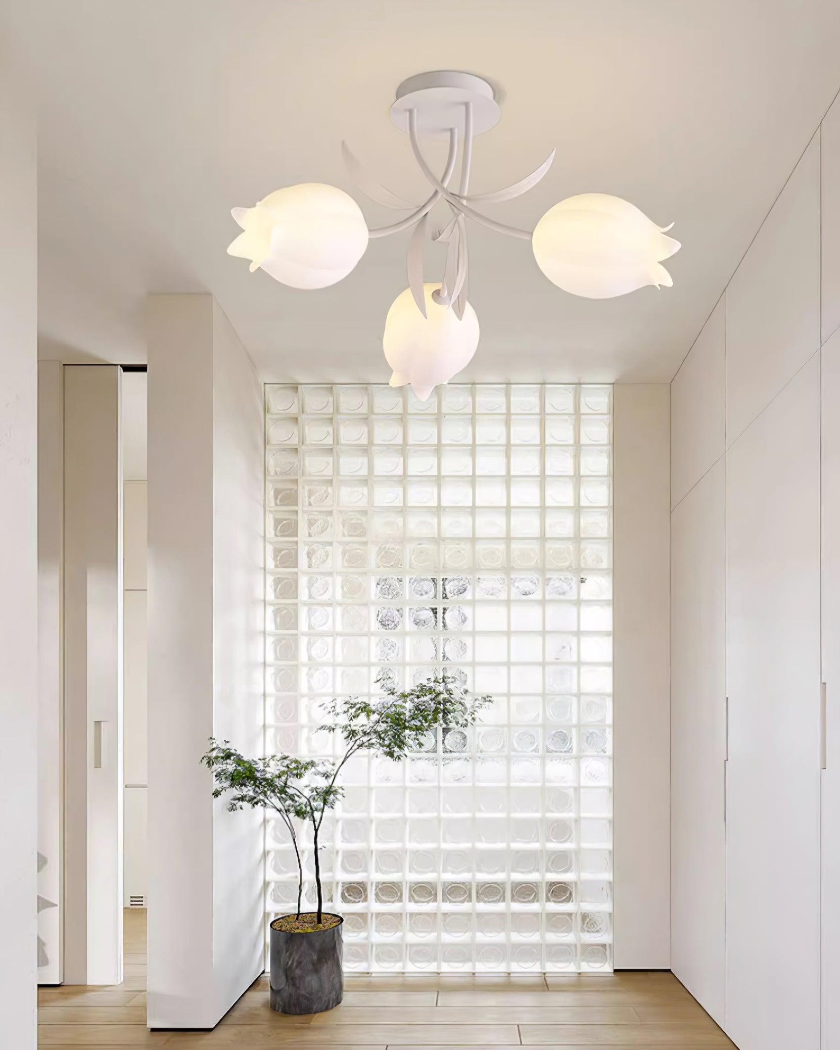 LED-Deckenleuchte in Blumenform
