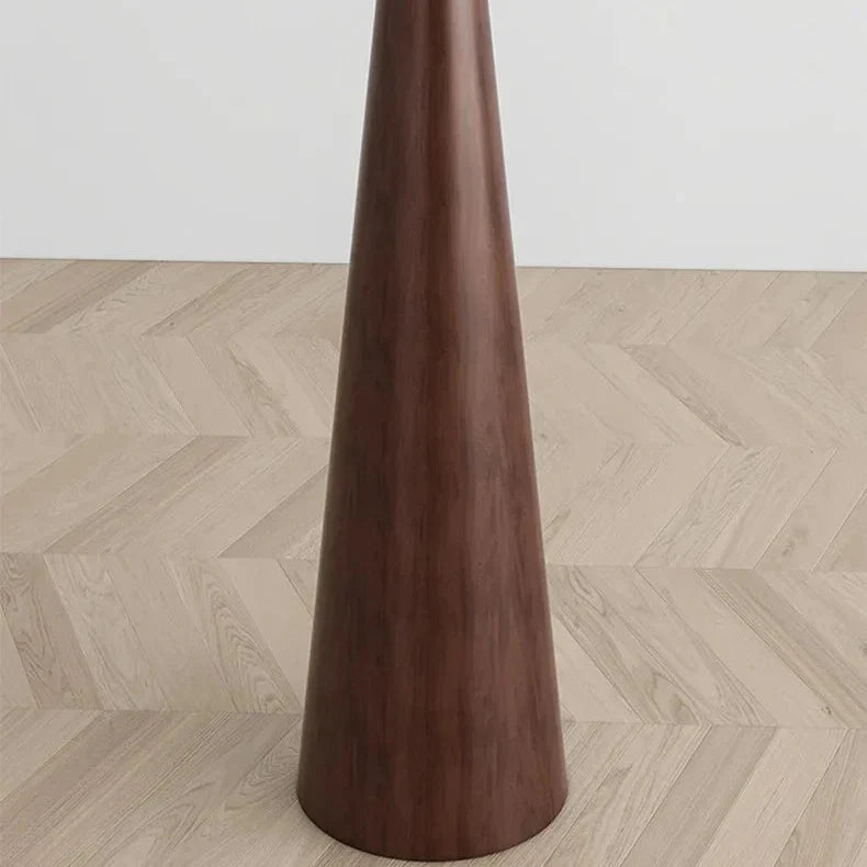 Stehlampe mit Stoffschirm