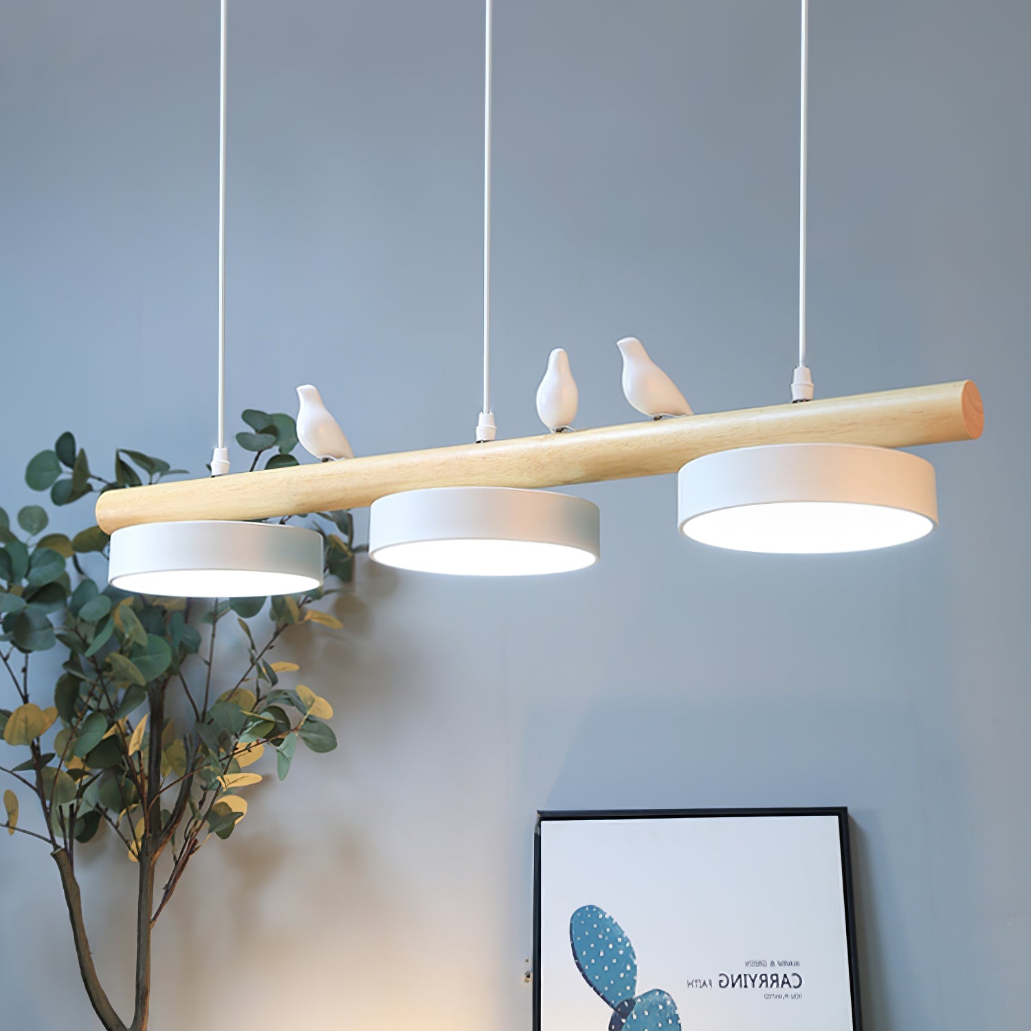 Parallelstrahler Pendelleuchte mit Vogelmotiven