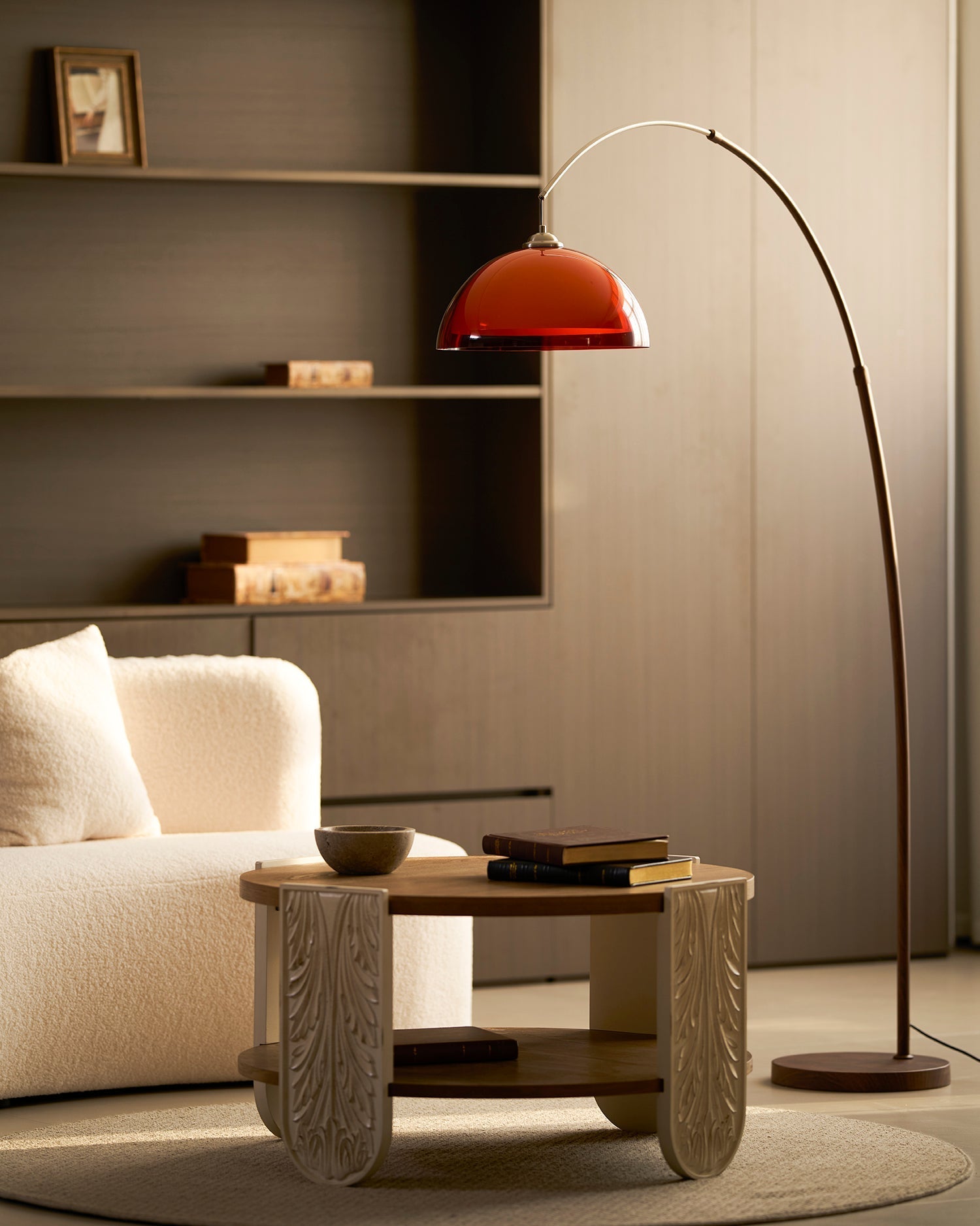 Bogen Stehlampe mit Kuppelschirm