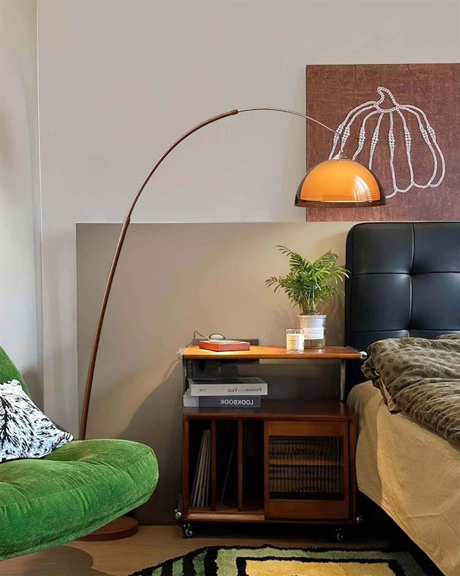 Bogen Stehlampe mit Kuppelschirm