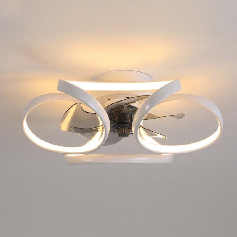 LED-Deckenventilator mit flacher Bauweise und Beleuchtung