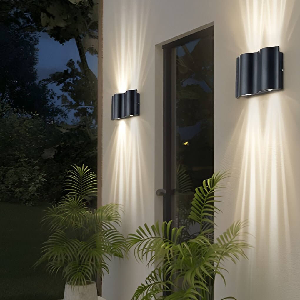 Gekrümmte Wellen-Wandlampe bidirektional