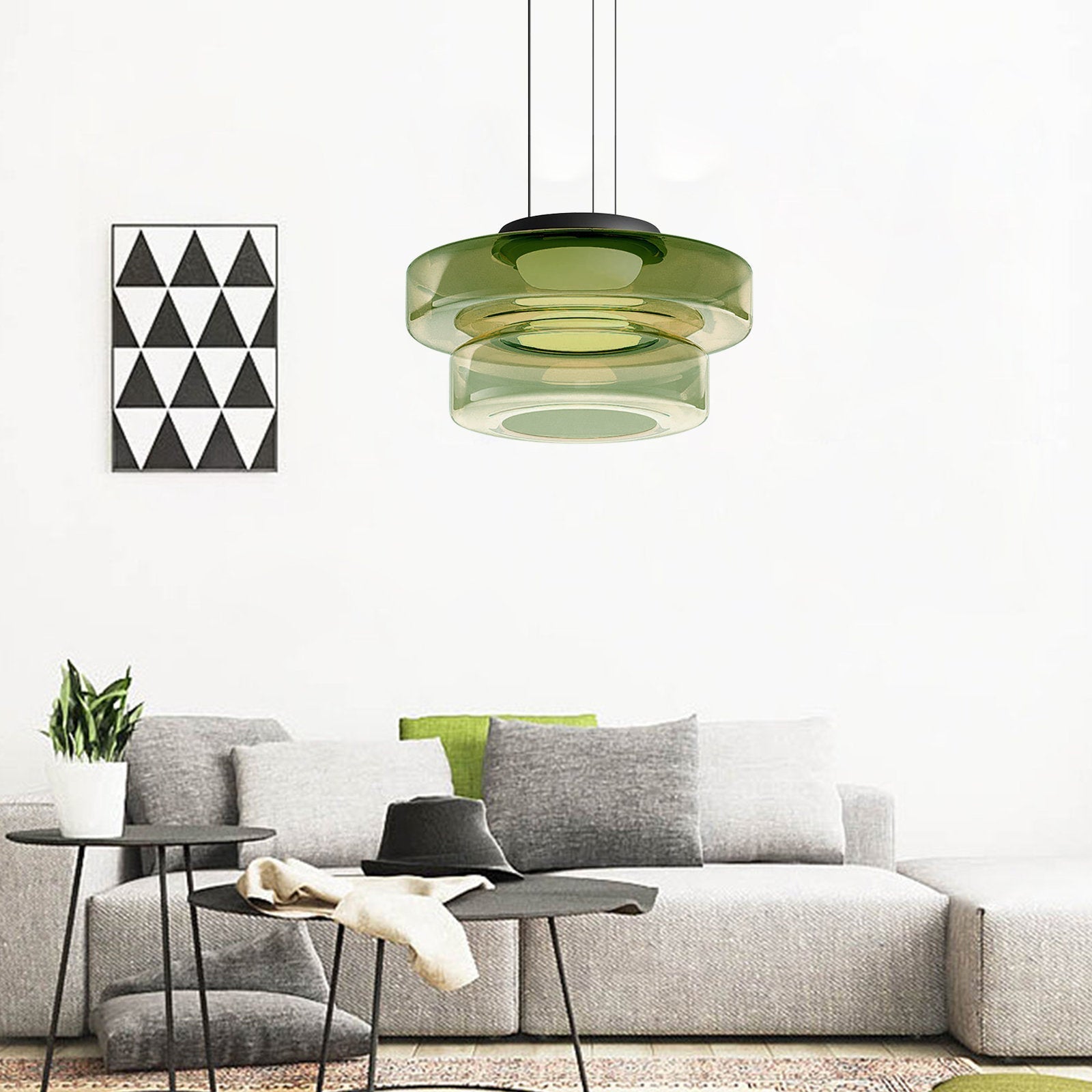 Deckenpendelleuchte mit gestaffelten Glasschirmen