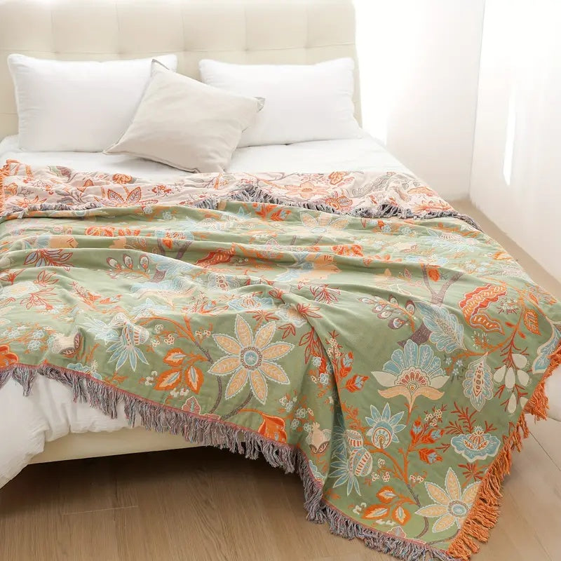 Tagesdecke mit Blumenmuster