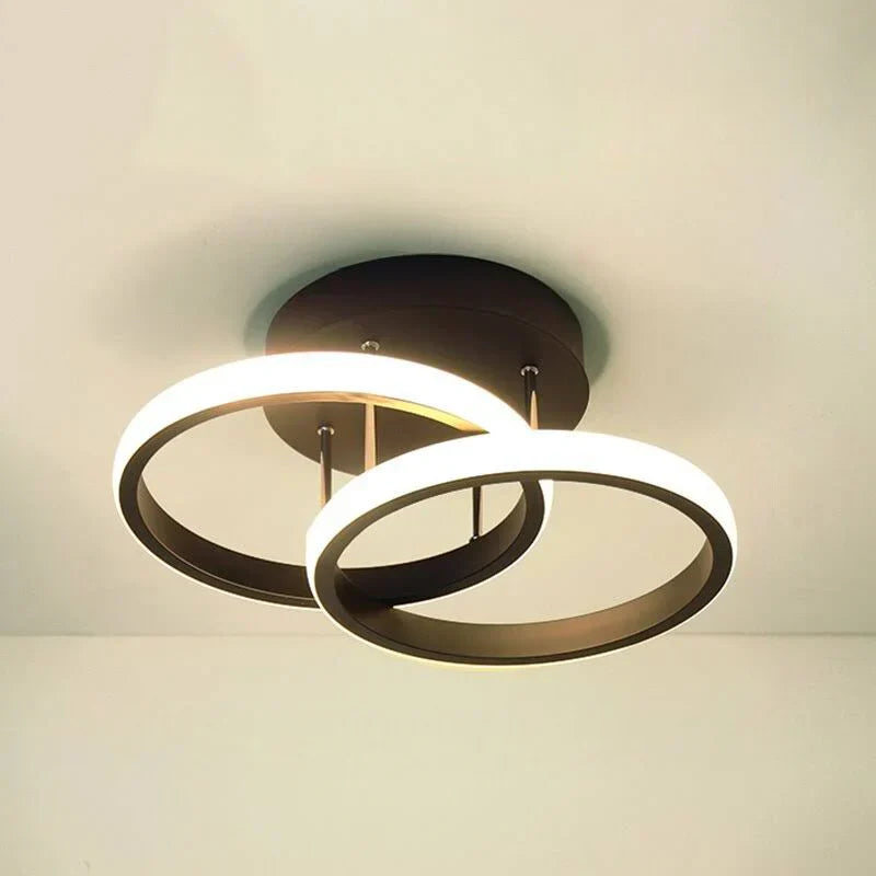 Deckenleuchte mit geometrischem Design
