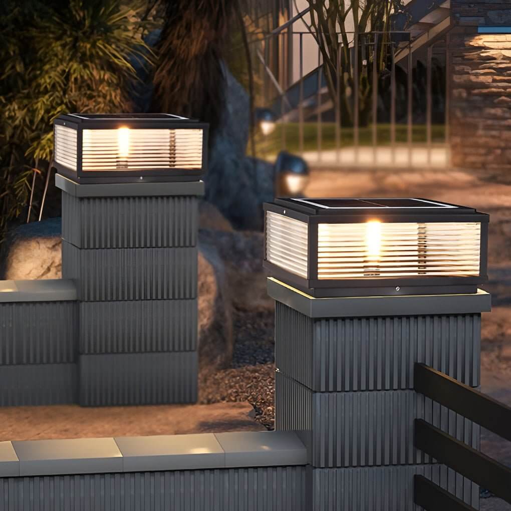 Quadratische Gartenleuchten aus geripptem Glas für den Außenbereich