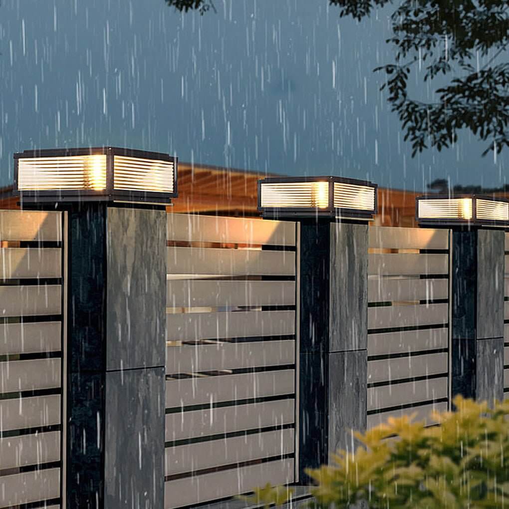 Quadratische Gartenleuchten aus geripptem Glas für den Außenbereich