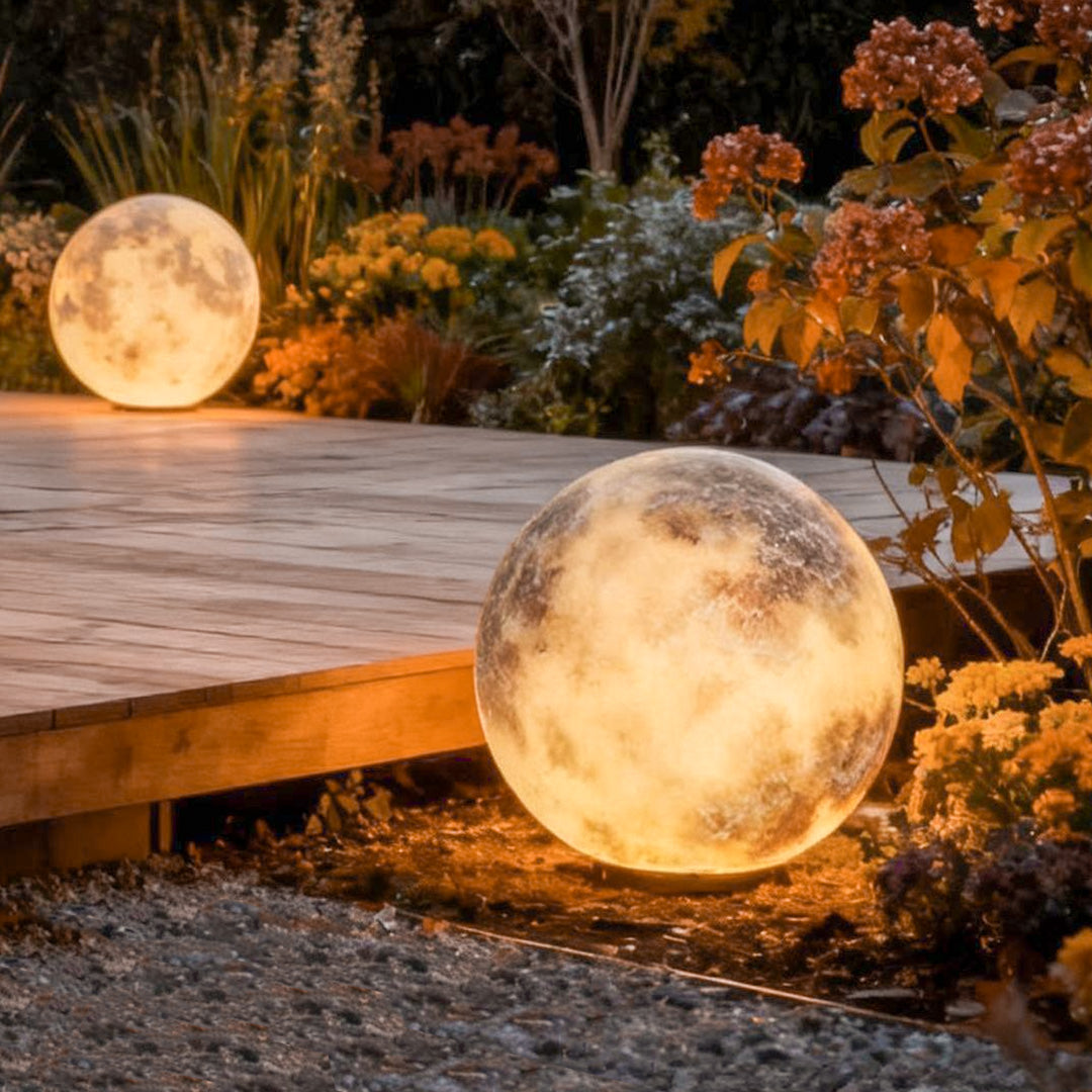 Leuchtende Mondgartenlichter