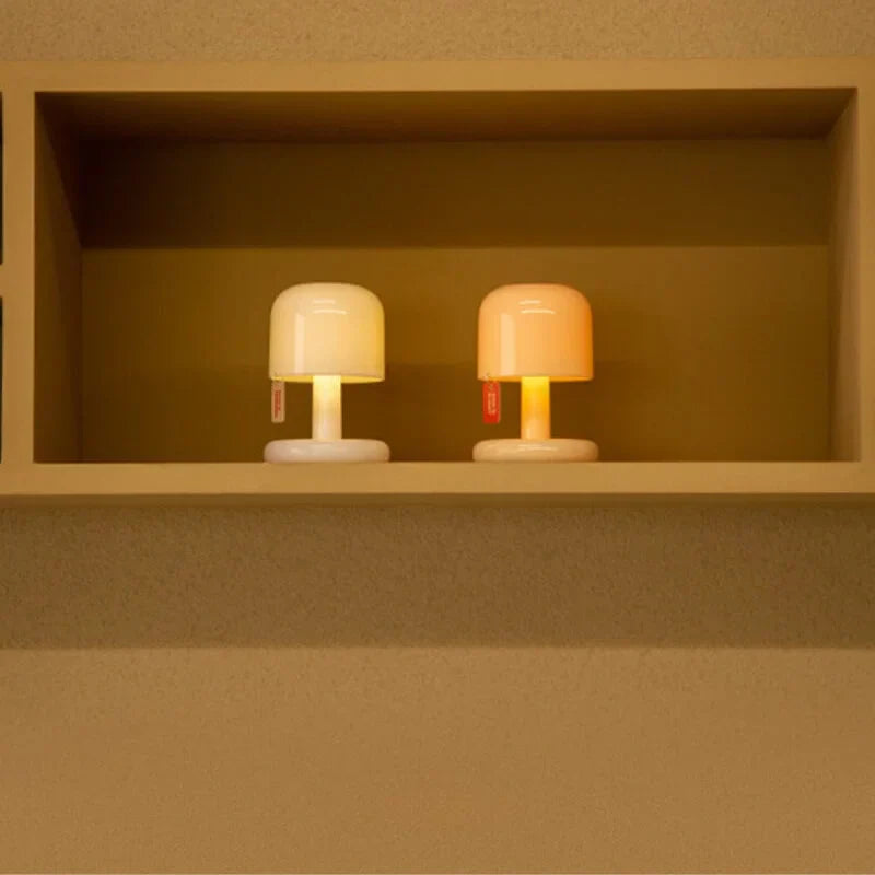 Pilzförmige kabellose Tischlampe