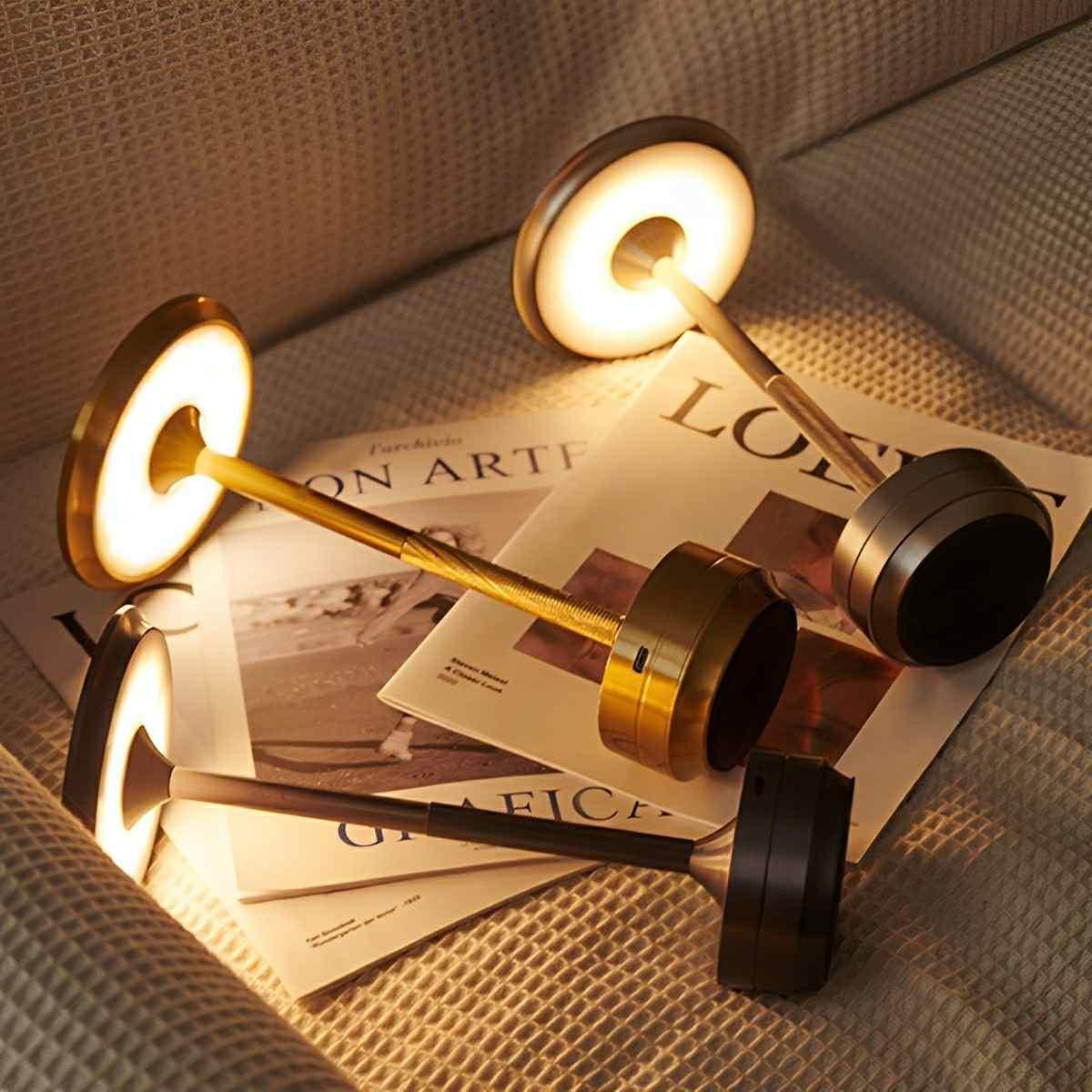 Tischlampe in Hantel Form mit LED und USB