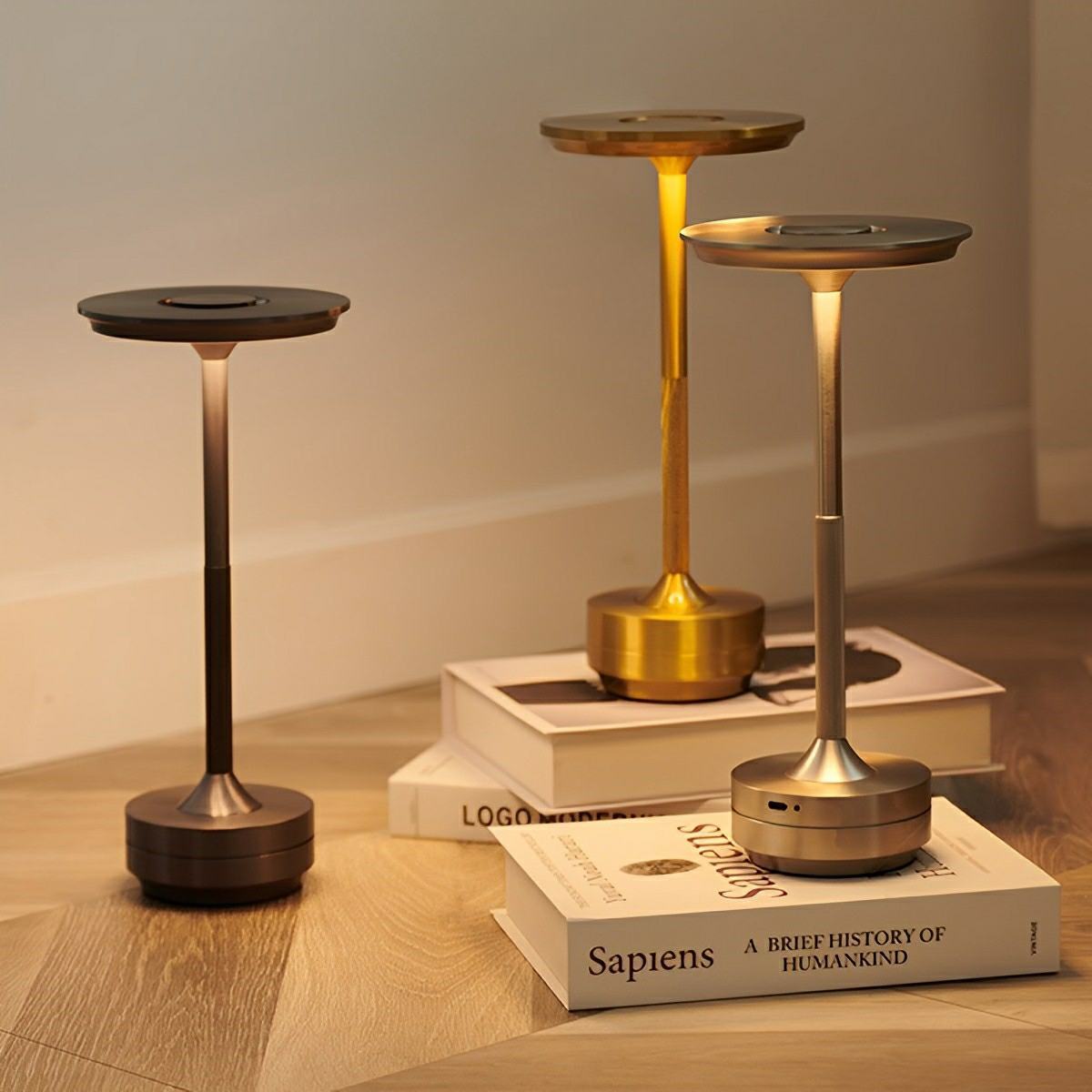 Tischlampe in Hantel Form mit LED und USB
