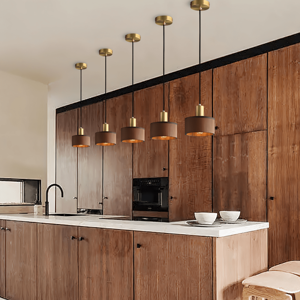 Lineare Pendelleuchten aus Holz