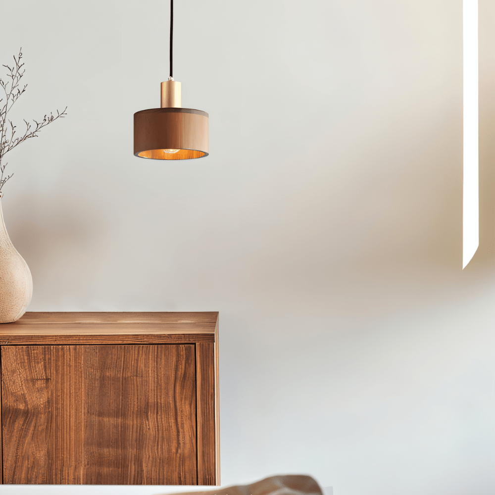 Lineare Pendelleuchten aus Holz
