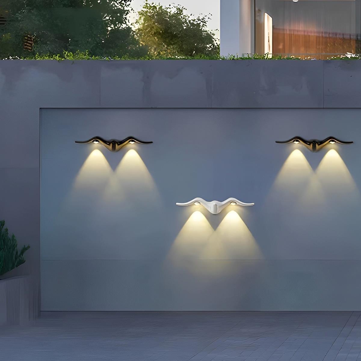 LED Außenwandleuchte mit geometrischem Gehäuse